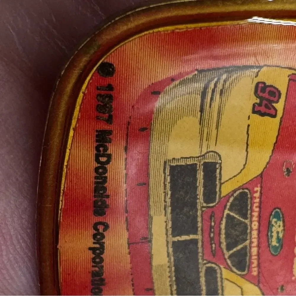 Vintage Bill Elliott Nascar 1997 Keychain McDonald’s Ford Race Car